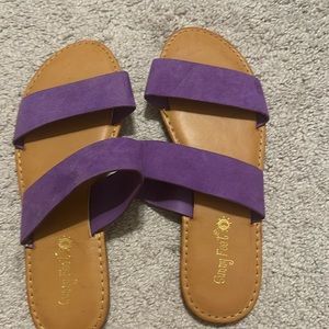 Size 8 Purple slides